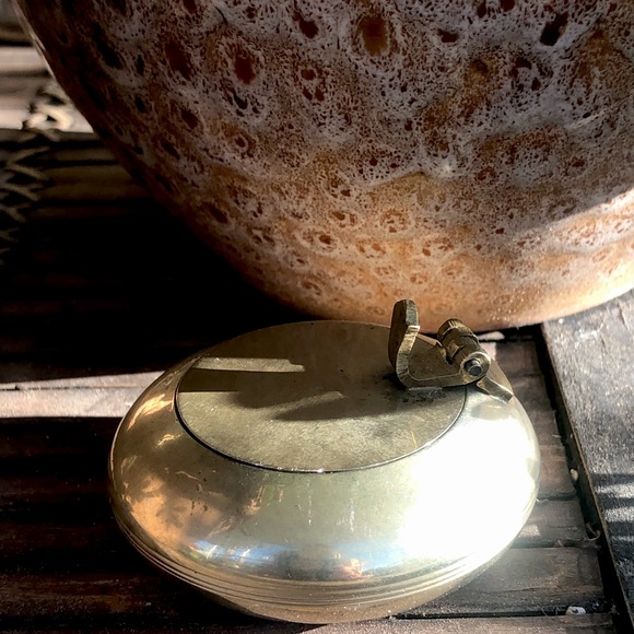 Vintage Treasure A Personal Ashtray - Picture 2 of 3